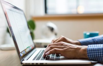 Wils werkt als consulent en jobcoach bij Amfors Werksupport.